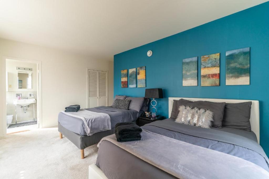Spacious Charming Condo With Great Views Near The Grove Los Angeles Bagian luar foto